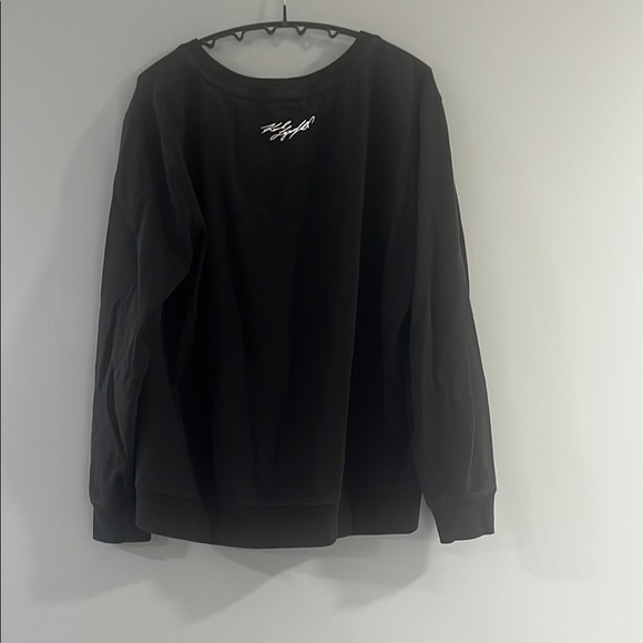 Karl Lagerfeld Black Sweatshirt with Gold Graphic - Picture 6 of 8